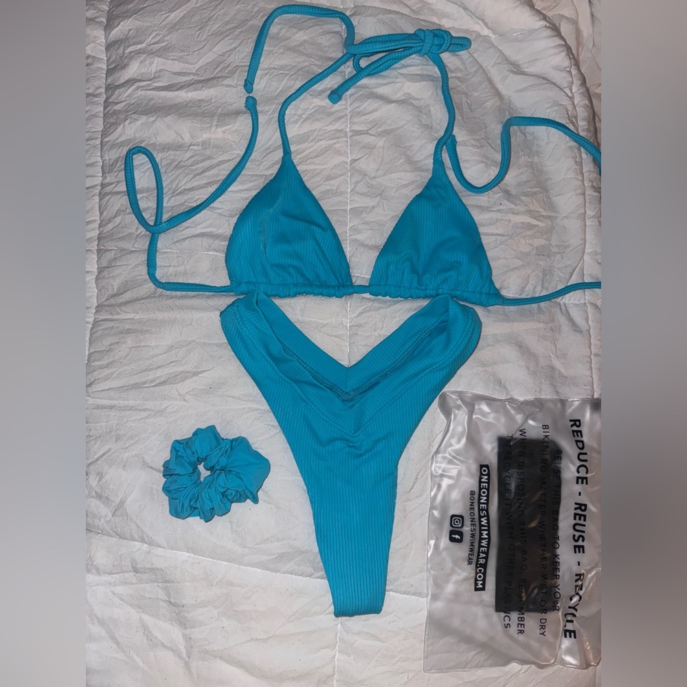 ONEONE SWIM ARIEL TOP AND JESSE BOTTOMS